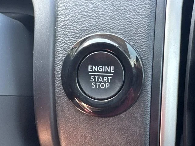 Certified Used 2025 Oxford White Ford Active image 43