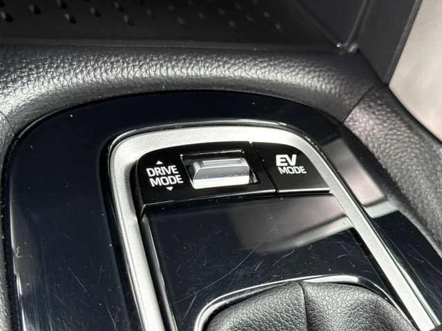 Used 2023 Silver Toyota Hybrid S image 37