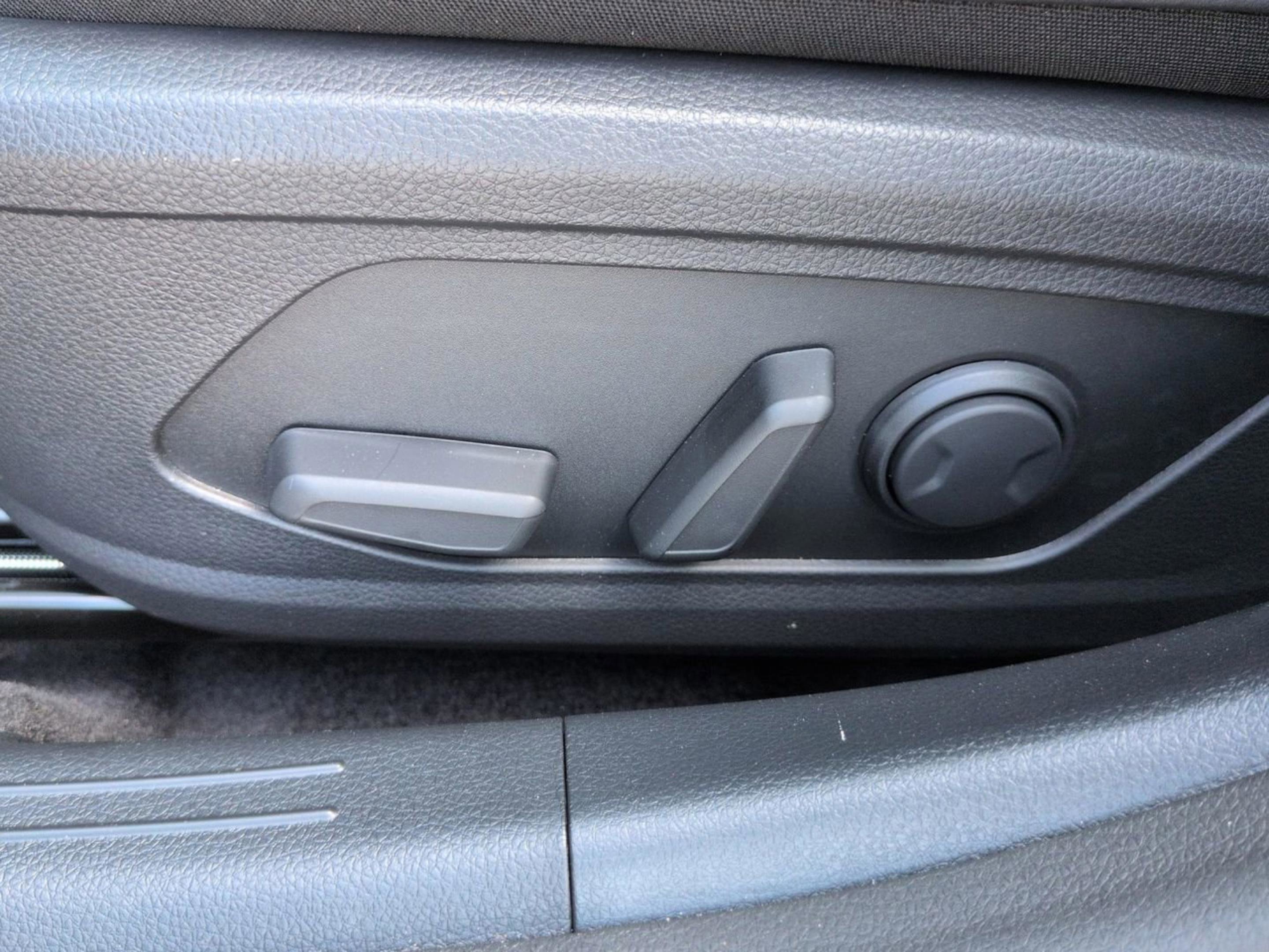 New 2026 Wolf Gray Kia GT-Line image 17
