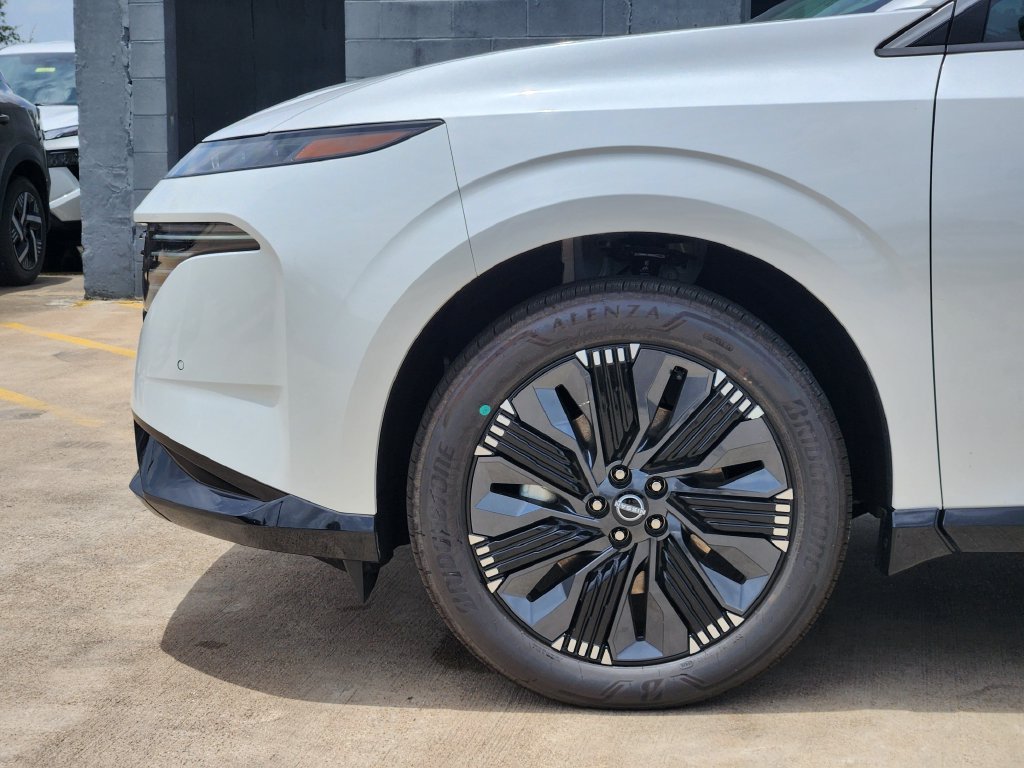 New 2026 Everest White Pearl TriCoat Nissan Platinum image 9