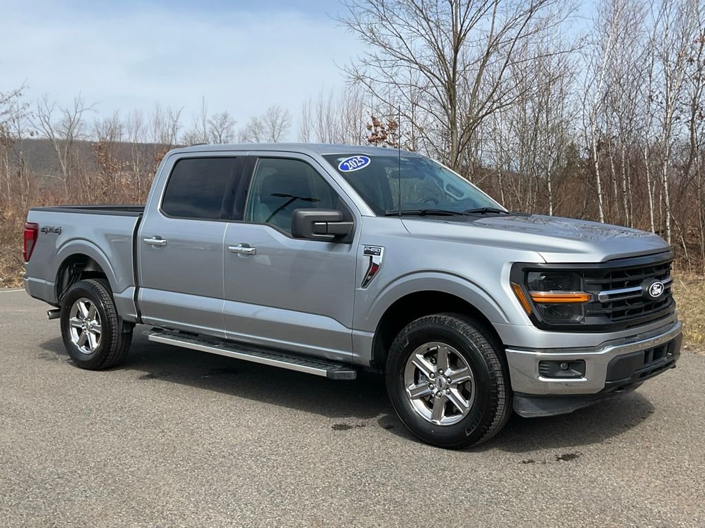 2025 Ford F-150 XLT 4x4 SuperCrew 145 in's photo