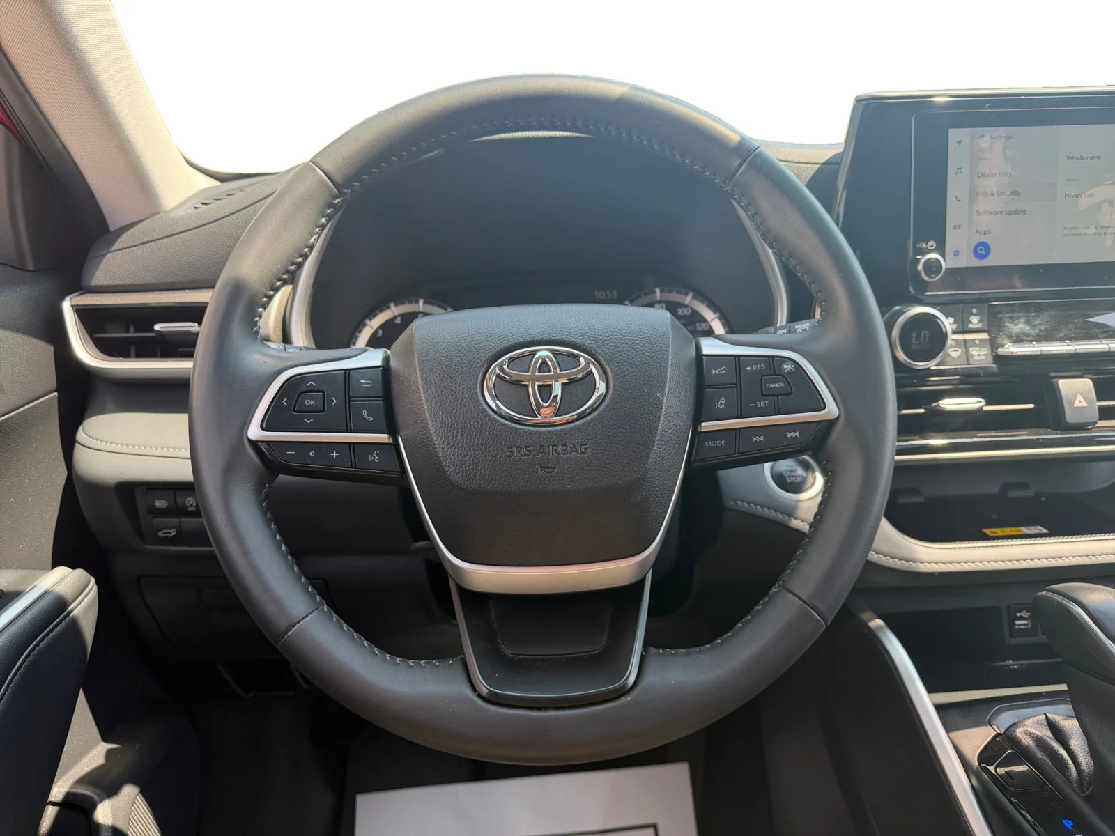 Used 2024 Ruby Flare Pearl Toyota XLE image 10