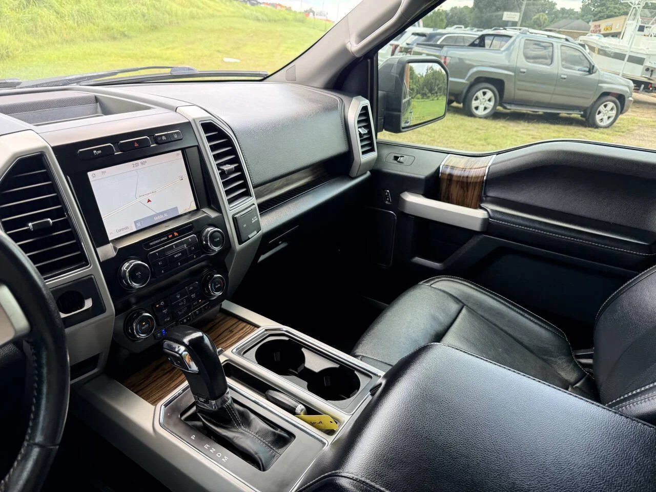 Used 2020 Gray Ford Lariat 4x2 4dr SuperCrew 5.5 ft. SB image 20