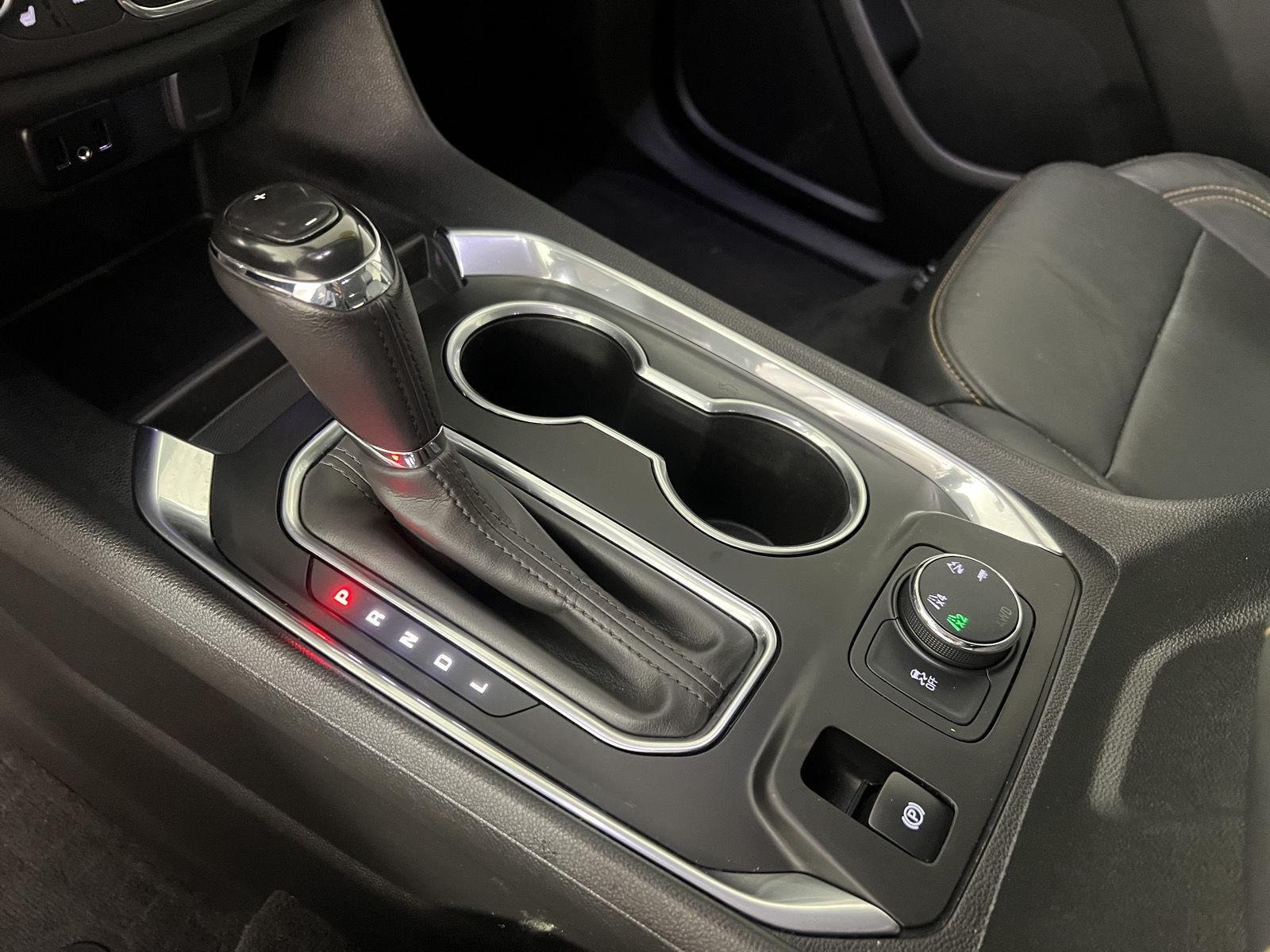 Used 2019 Satin Steel Metallic Chevrolet LT Leather image 18