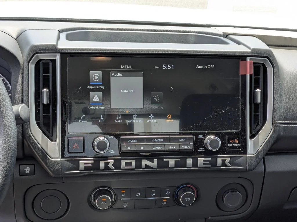 2025 Nissan Frontier SV - Photo 18