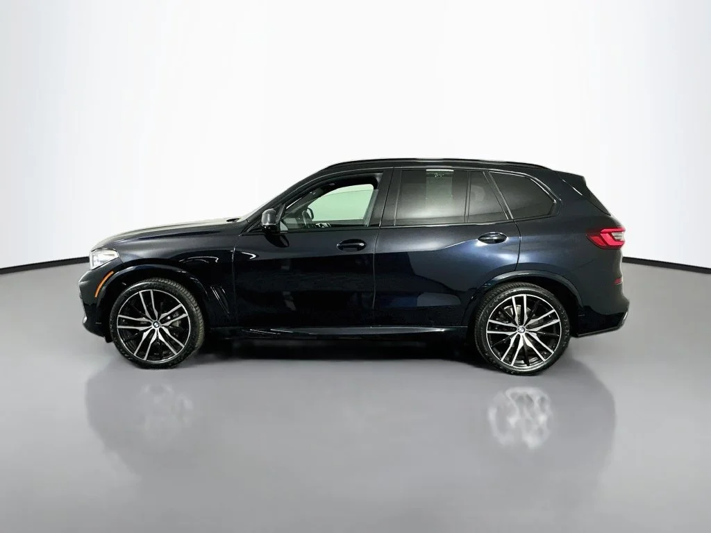 Used 2021 Carbon Black Metallic BMW xDrive40i image 5
