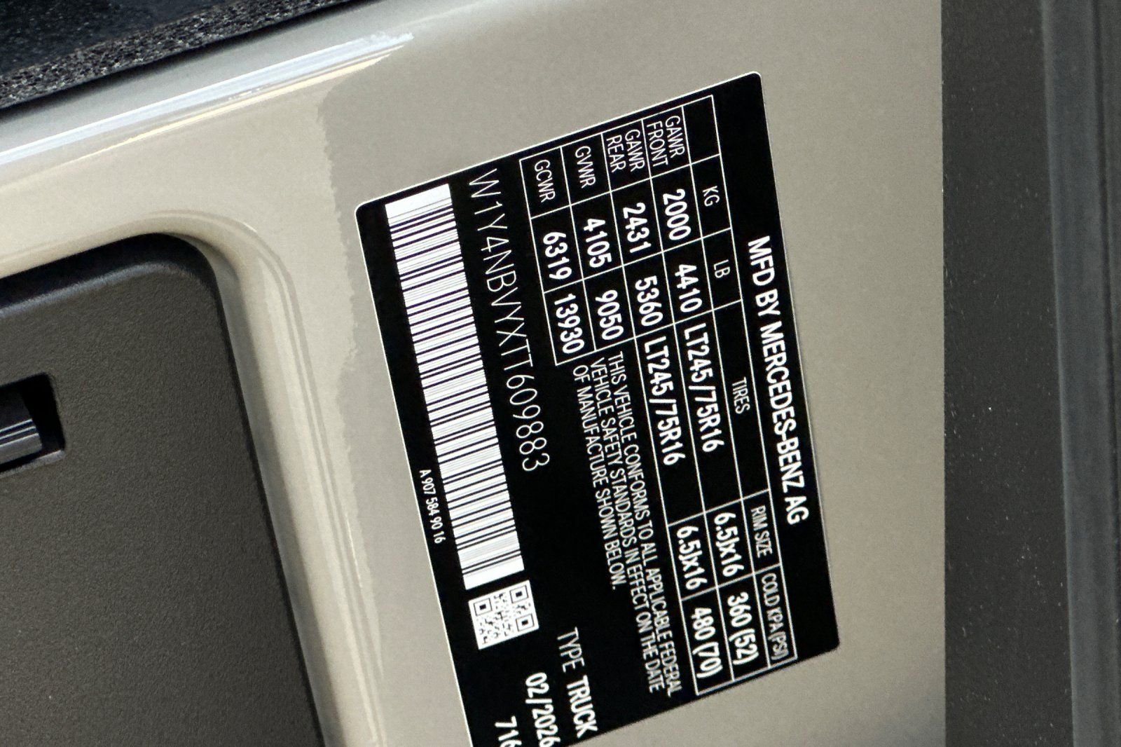 New 2026 Stone Gray Mercedes-Benz Cargo 144 WB image 34