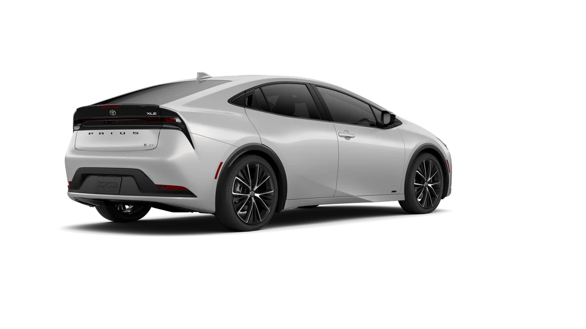 New 2027 Cutting Edge Toyota XLE AWD image 10
