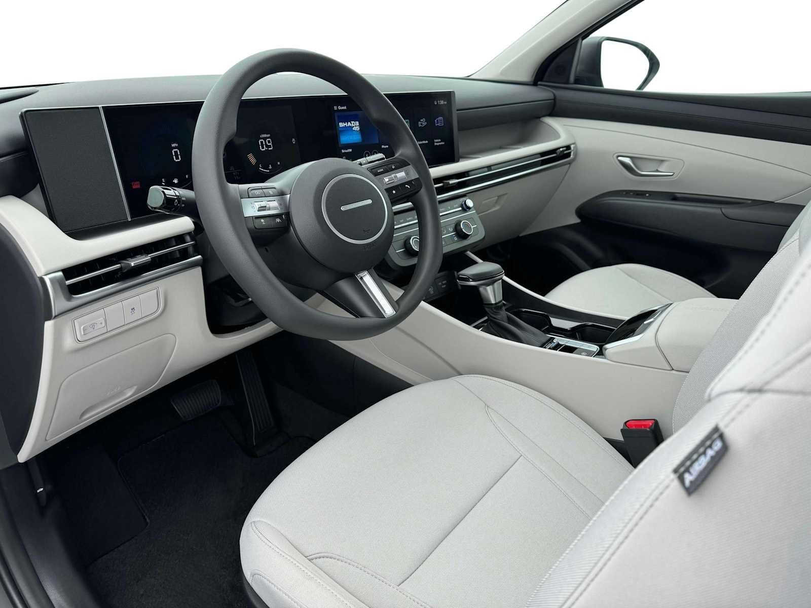 Used 2025 Phantom Black Hyundai SE image 14