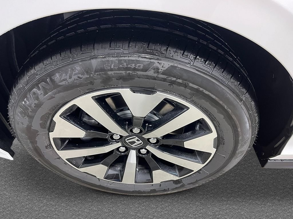 New 2026 Platinum White Pearl Honda EX-L image 10