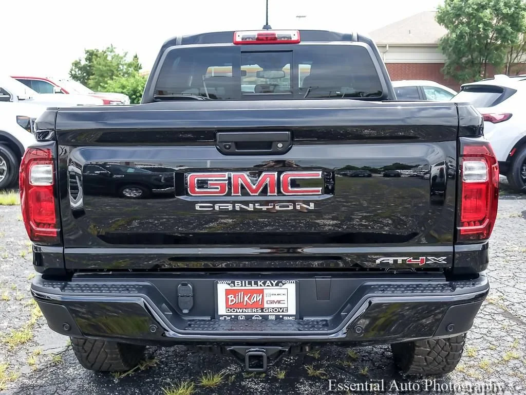 2026 GMC Canyon AT4X - Photo 7