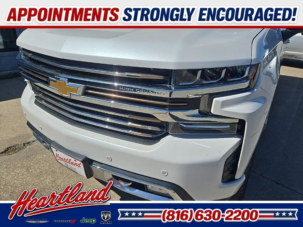 Used 2019 Beige Chevrolet High Country image 18