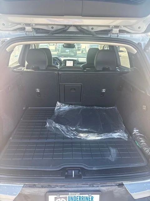 2026 Volvo XC40 Plus - Photo 25