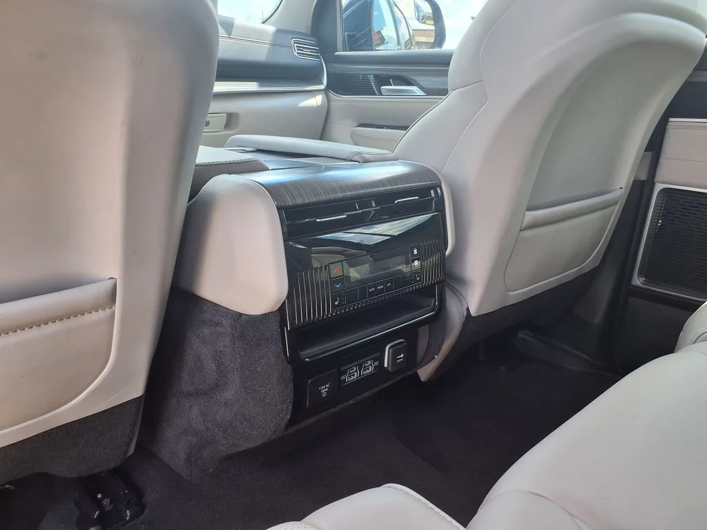 Used 2024 Black Jeep Series II image 28