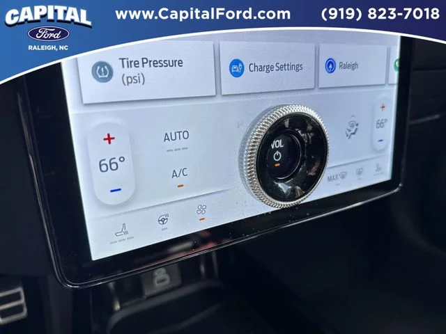 Used 2025 Black Ford Premium image 29