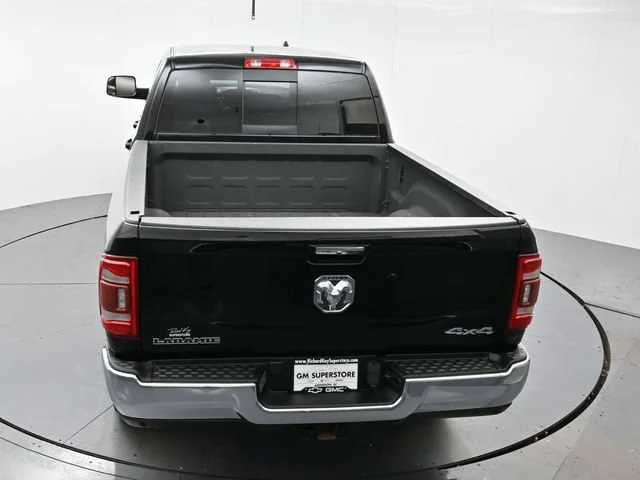 Used 2022 Diamond Black Crystal Pearlcoat Ram Laramie image 34