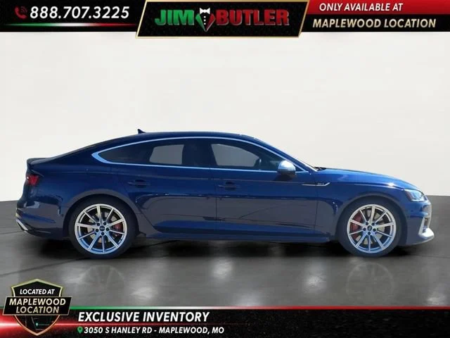 Used 2019  Audi Y image 4