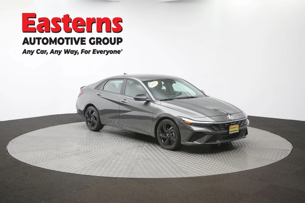 Used 2026 Gray Hyundai SEL Sport image 49