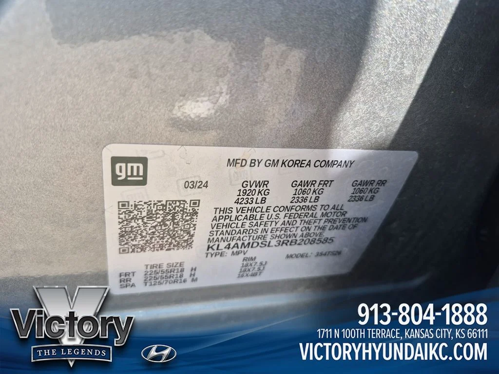Used 2024 Gray Buick Sport Touring image 28