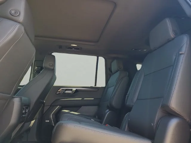 2026 Chevrolet Suburban LT - Photo 17