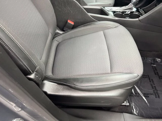 Used 2022 Gray Buick Select image 24