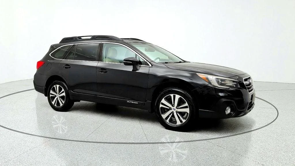 Used 2018 Crystal Black Silica Subaru 2.5i Limited w/ EyeSight, Nav & Steering Responsive Headlights image 3
