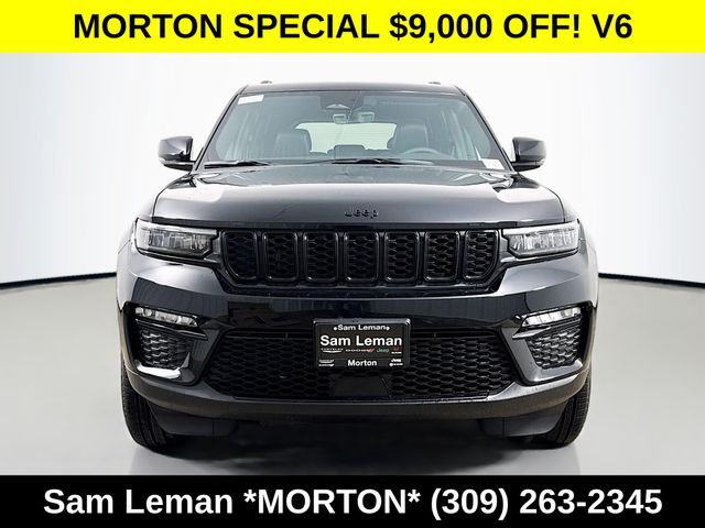 New 2025 Diamond Black Crystal Pearl-Coat Exterior Paint Jeep Limited image 2