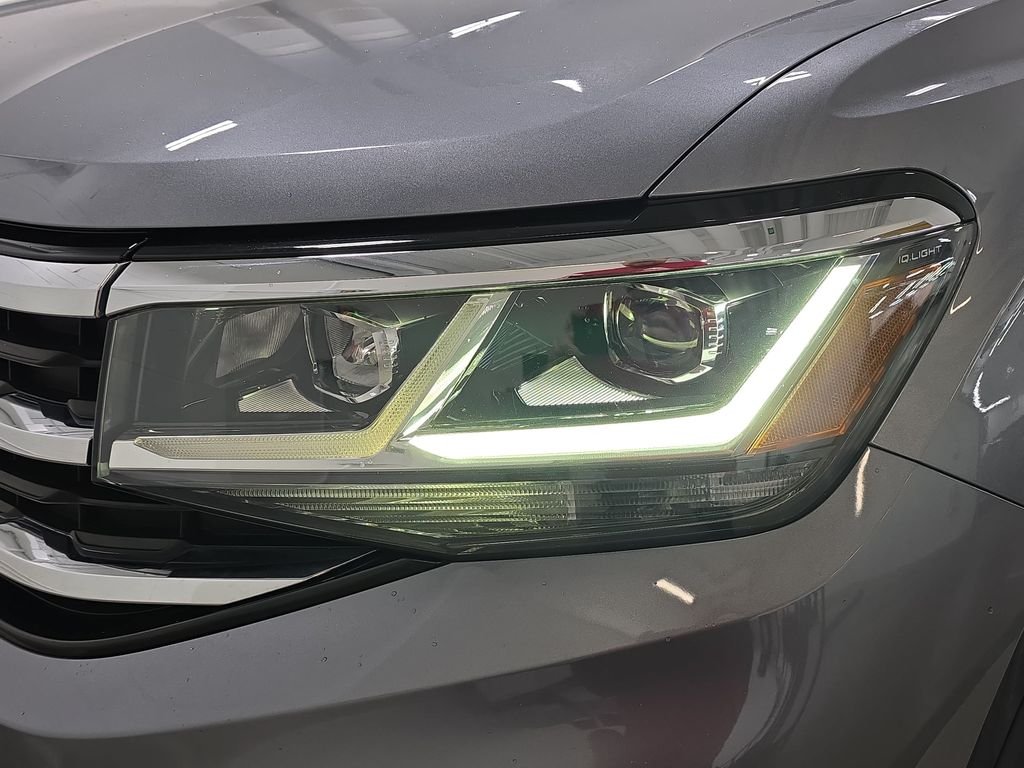 2023 Volkswagen Atlas SE w/Tech - Photo 28