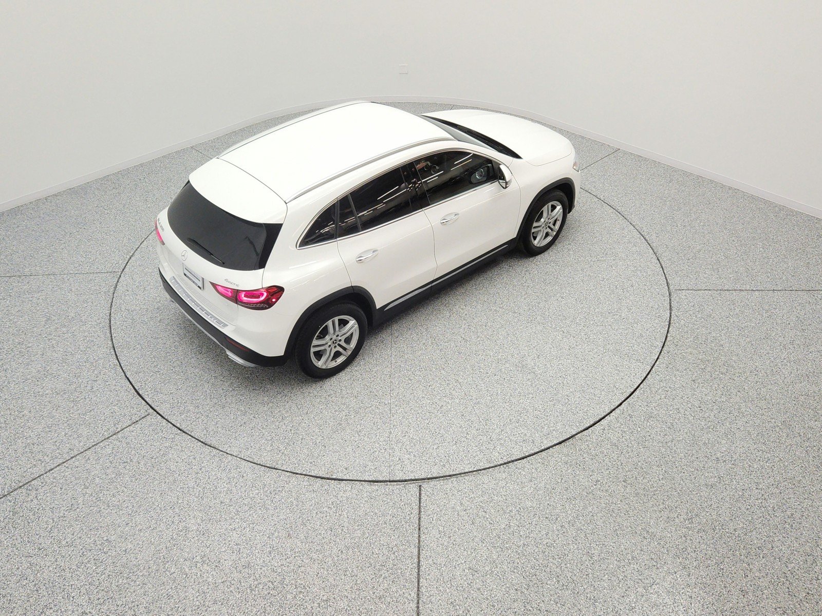 Certified Used 2023 Polar White Mercedes-Benz GLA 250 4MATIC® SUV image 13