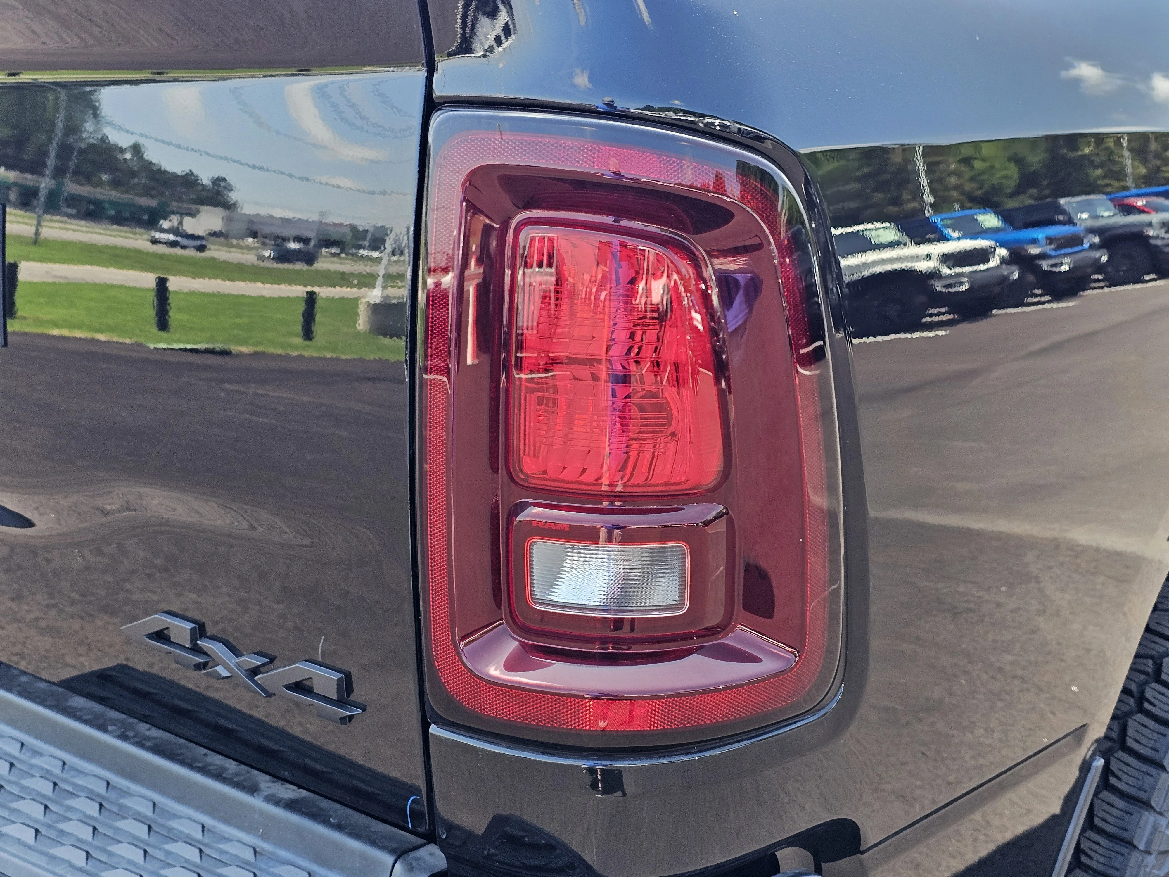 2025 RAM 2500 Tradesman - Photo 11