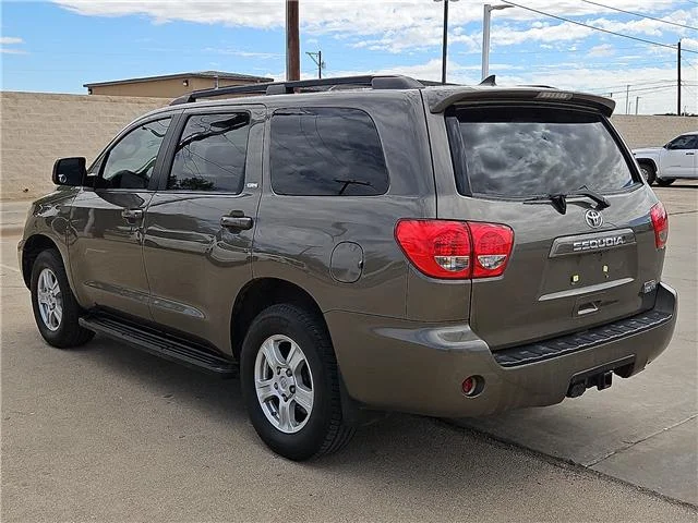 Used 2017 Pyrite Mica Toyota SR5 4x2 image 2
