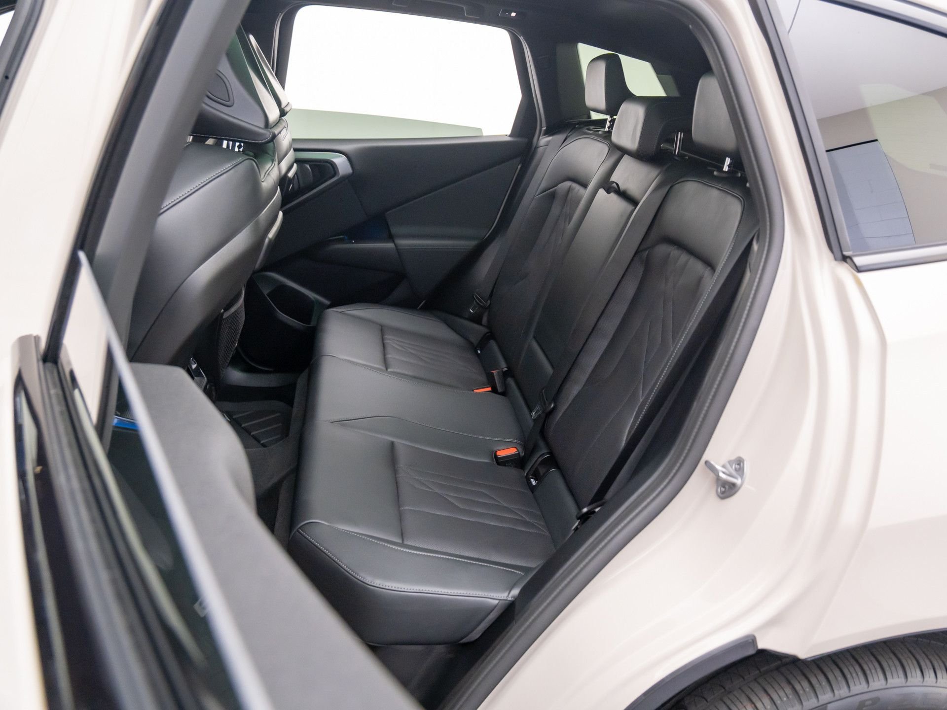 2025 BMW X3 30 - Photo 17