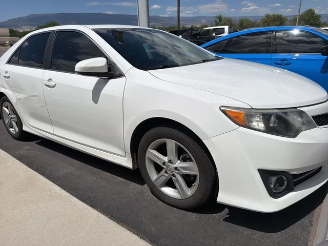 2014 Toyota Camry SE