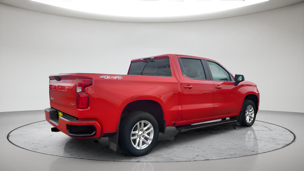 Used 2021 Red Chevrolet RST image 3