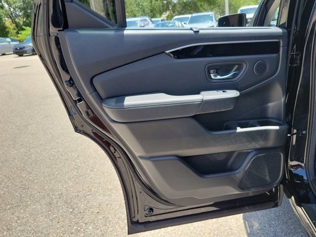 Used 2025 Crystal Black Pearl Honda Touring image 12