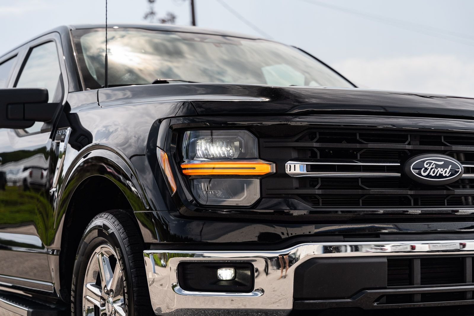 2025 Ford F-150 XLT - Photo 10