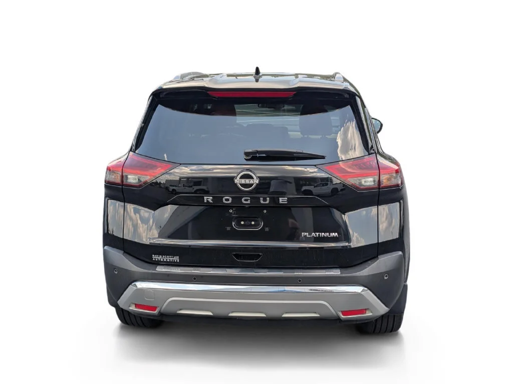 Used 2023 Super Black Nissan Platinum image 8