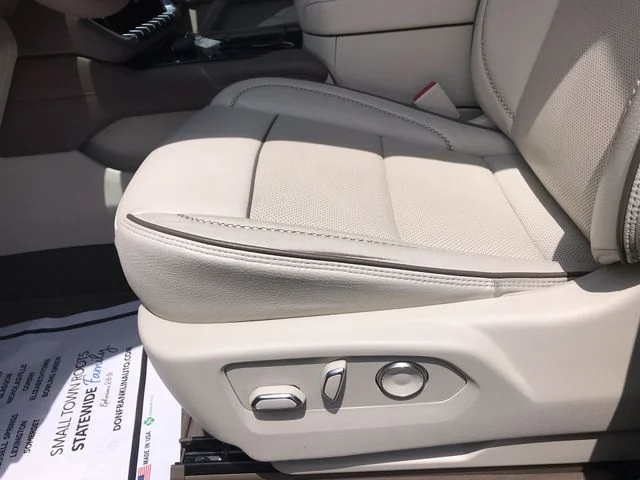 Used 2025 Red GMC Denali image 12