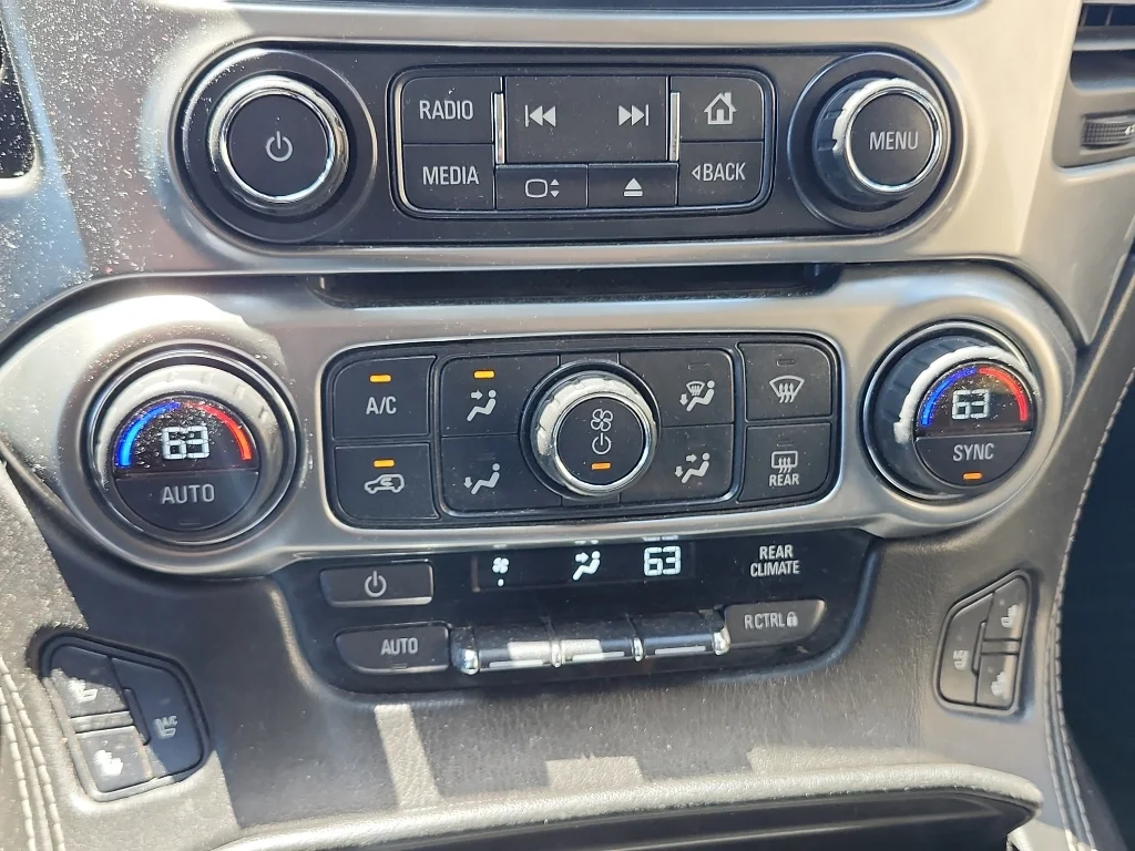 Used 2015 Summit White Chevrolet LTZ image 29
