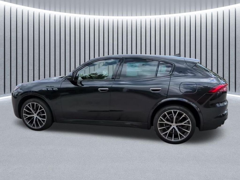 Used 2023 Black Maserati Modena image 12