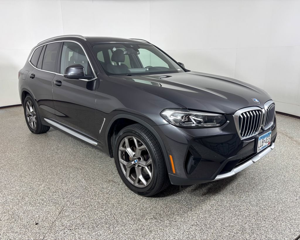 Certified Used 2024 Gray BMW xDrive30i image 4