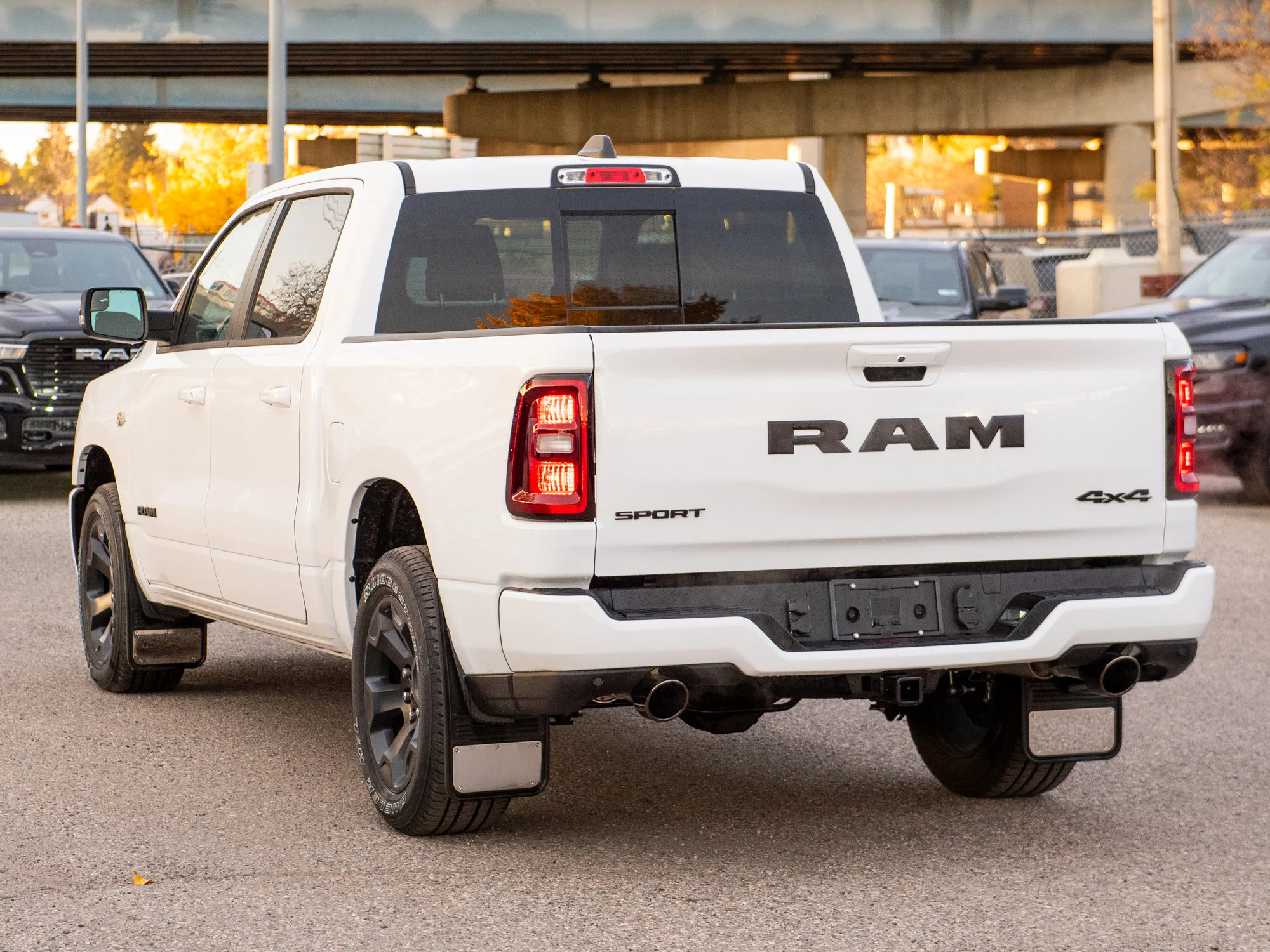 New 2026 White RAM Sport* Crew Cab 4x4, HEMI V8, Heated Seats/Wheel, Alpine Audio, 3.92 Rear Axle image 3