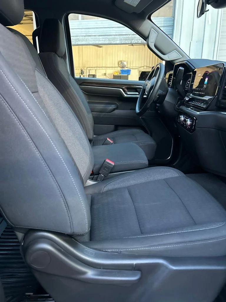 Used 2023 Blue GMC Elevation image 21