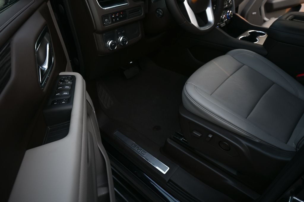 Used 2023 Blue GMC SLT image 7