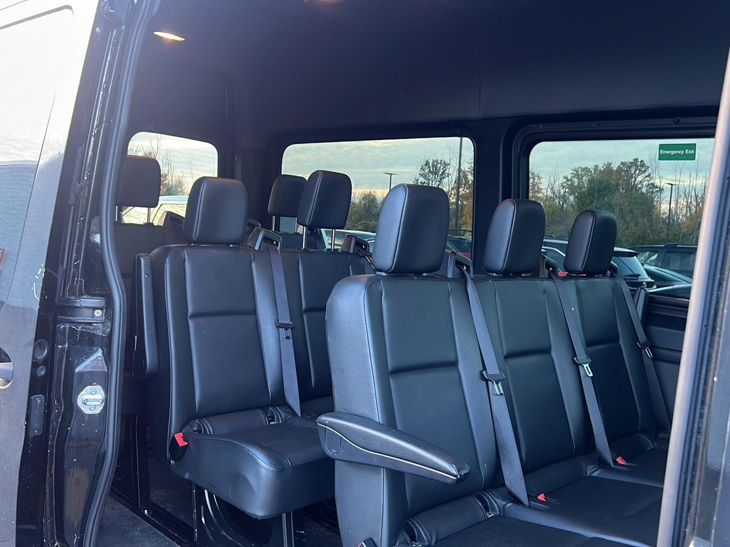 Used 2019 Jet Black Mercedes-Benz  image 3