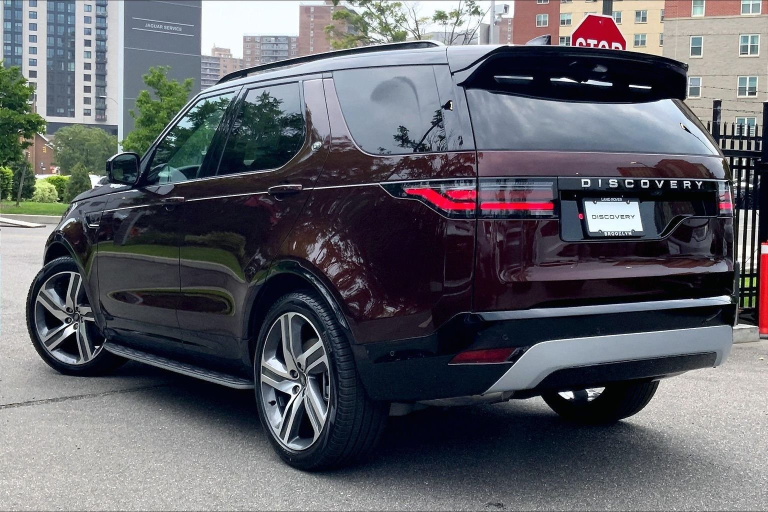 New 2026 Sedona Red Land Rover Gemini Edition image 12