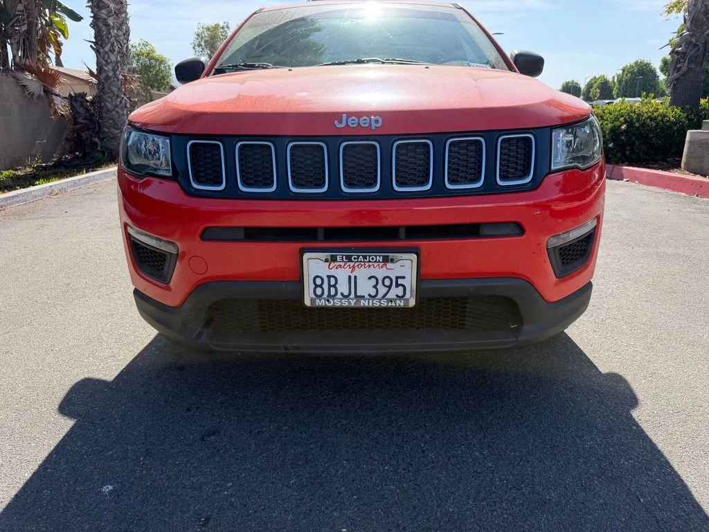 Used 2018 Orange Jeep Sport image 3