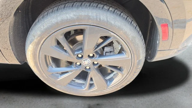 Used 2022 Ebony Twilight Metallic Buick Essence image 25