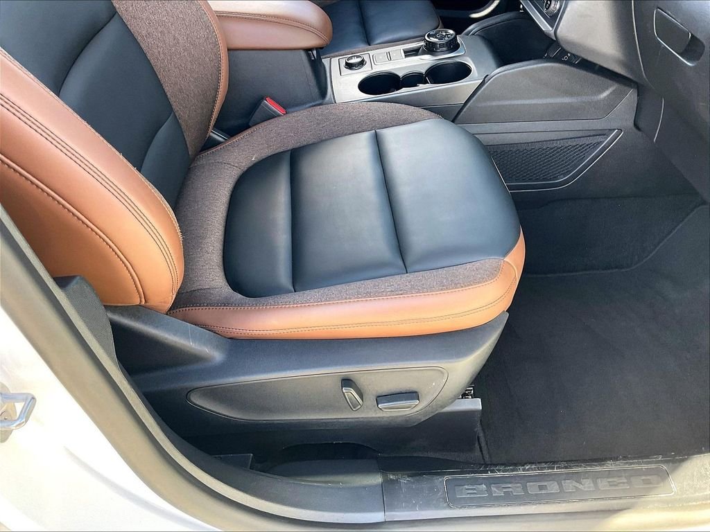Used 2025 White Ford Outer Banks image 35