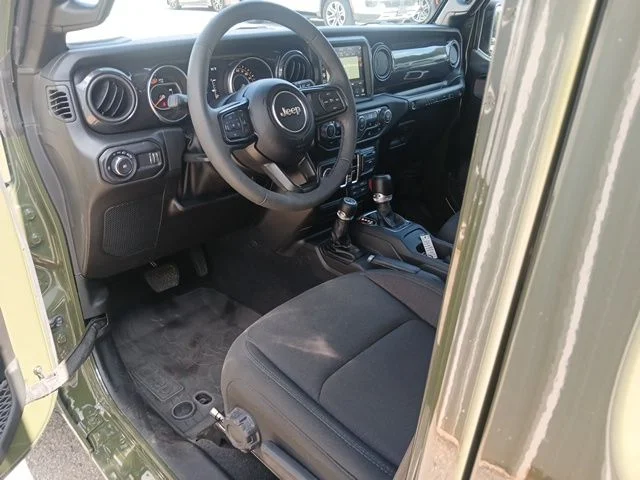 Used 2023 Green Jeep Sport image 44